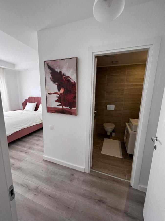Cosmopolis Bliss: Your Home Away From Home Stefanestii de Jos Экстерьер фото